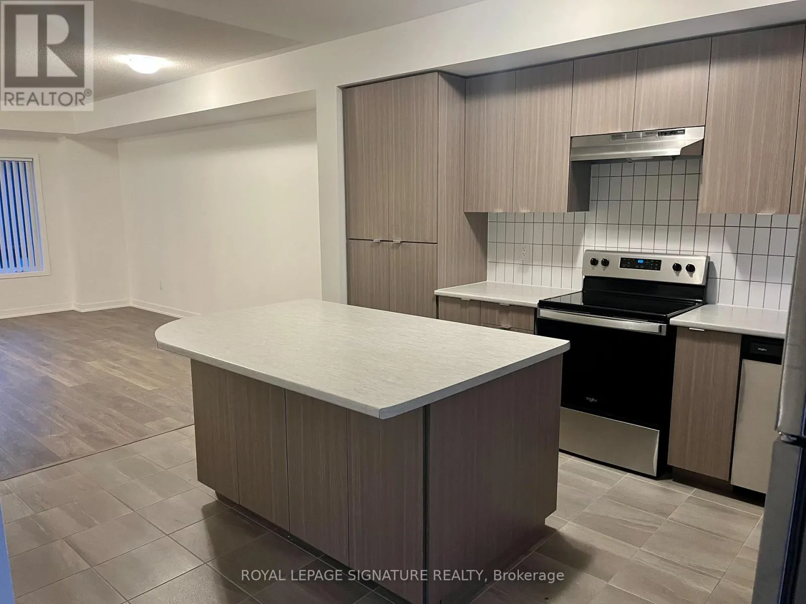 107 - 1525 KINGSTON ROAD