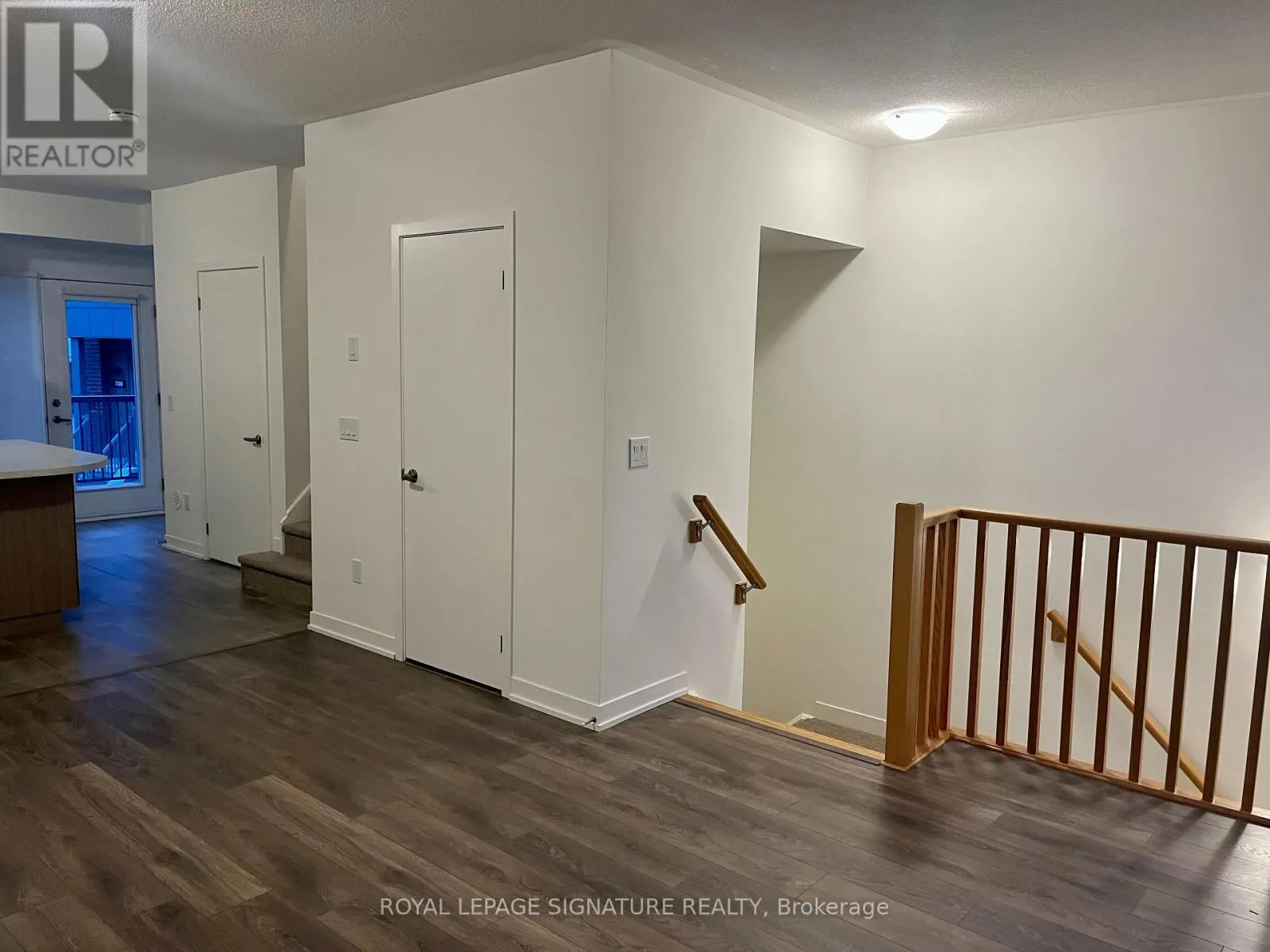 107 - 1525 KINGSTON ROAD