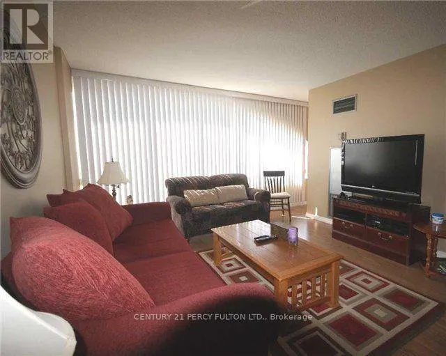 801 - 1655 PICKERING PARKWAY