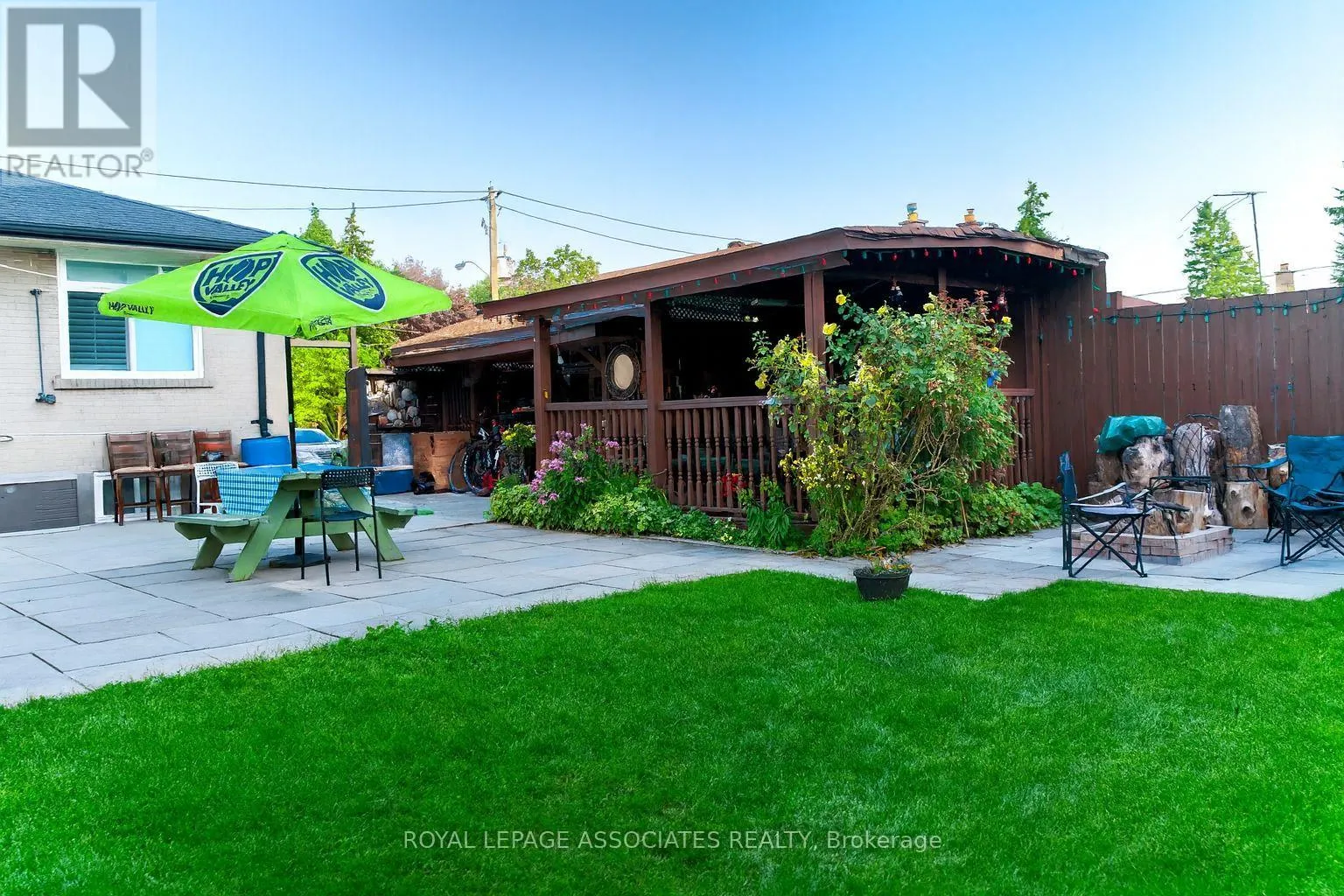 24 HURLEY CRESCENT