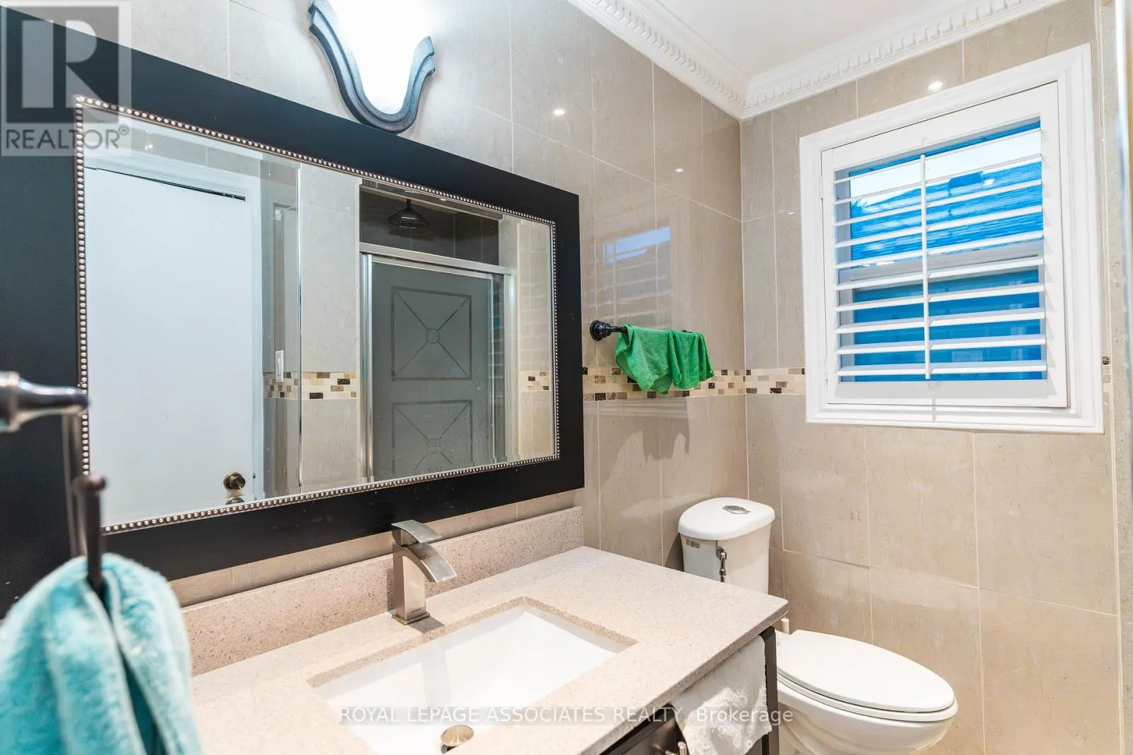 24 HURLEY CRESCENT
