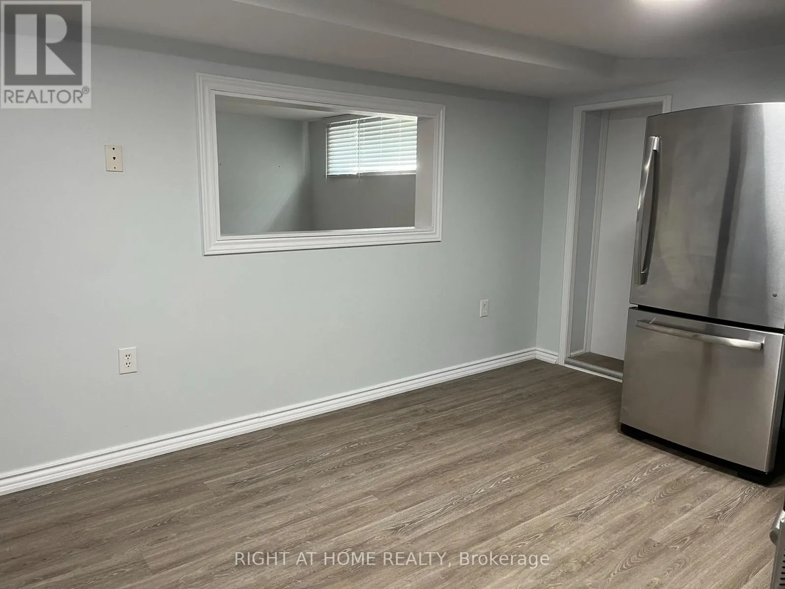 LOWER LEVEL - 689 WILSON ROAD S