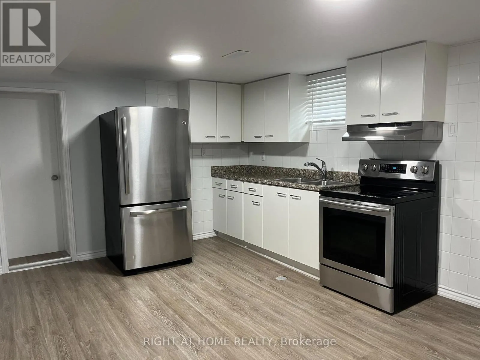 LOWER LEVEL - 689 WILSON ROAD S