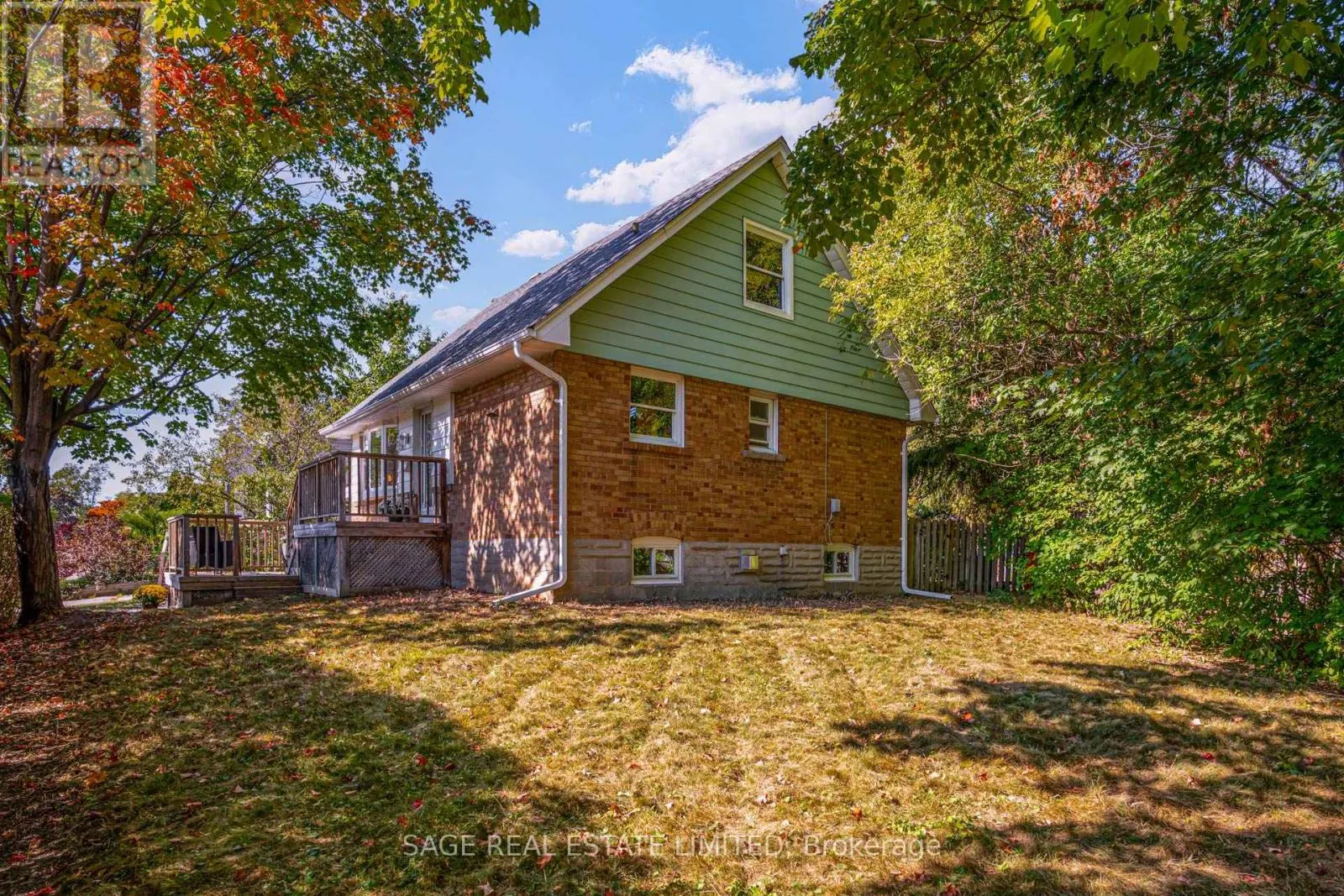 48 SHROPSHIRE DRIVE