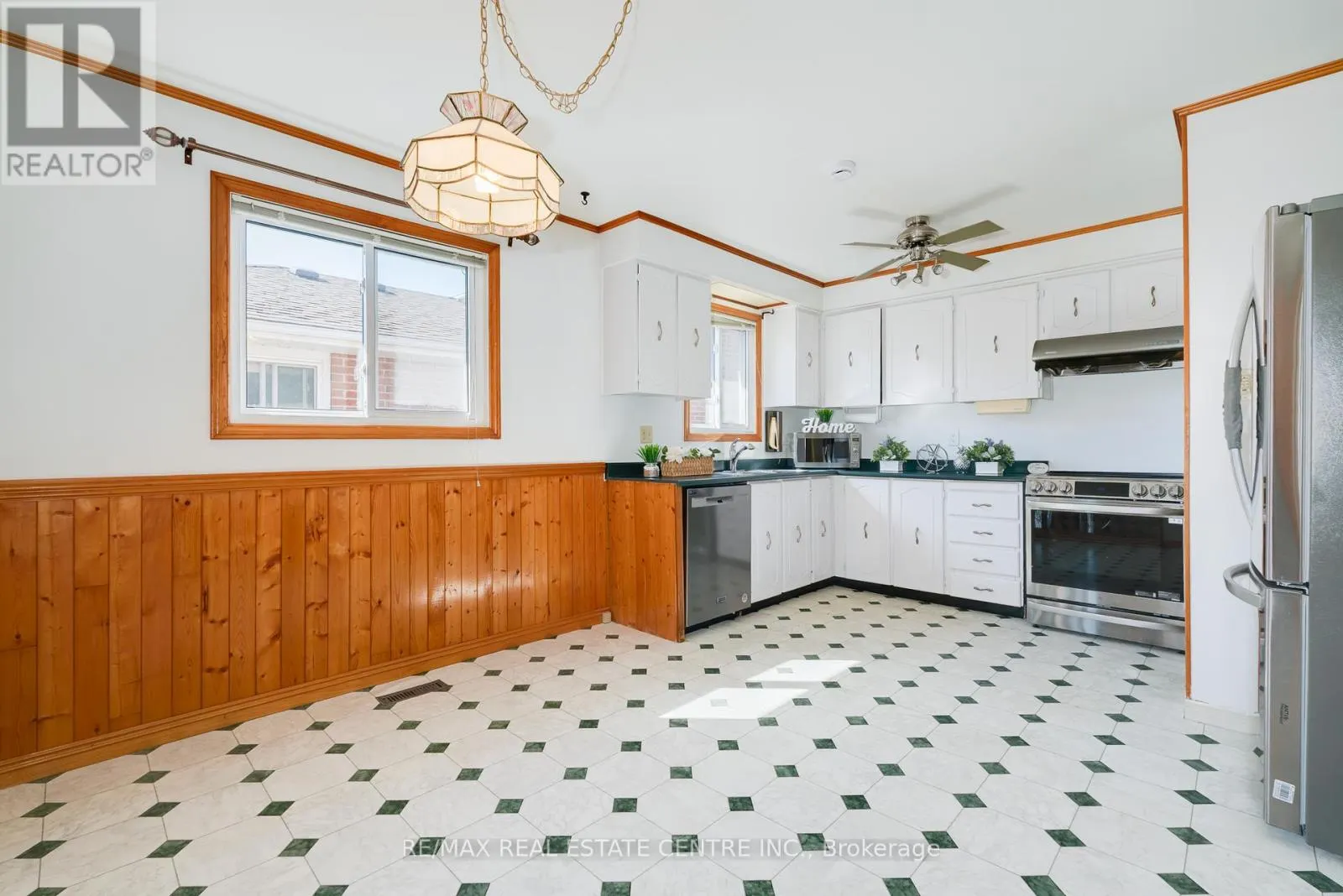 33 MILLHOUSE CRESCENT