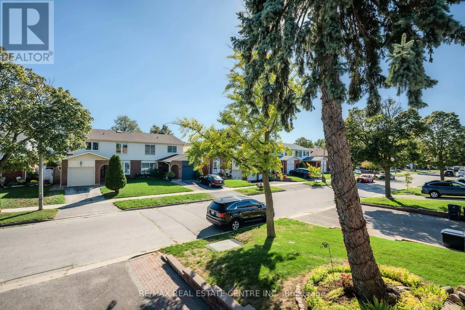 33 MILLHOUSE CRESCENT