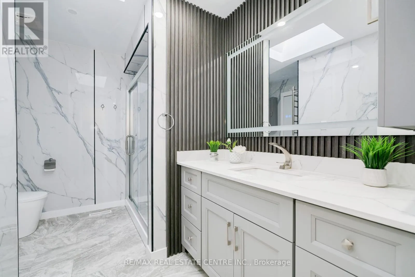 33 MILLHOUSE CRESCENT