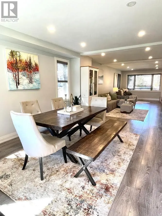 2 LEAGROVE CRESCENT