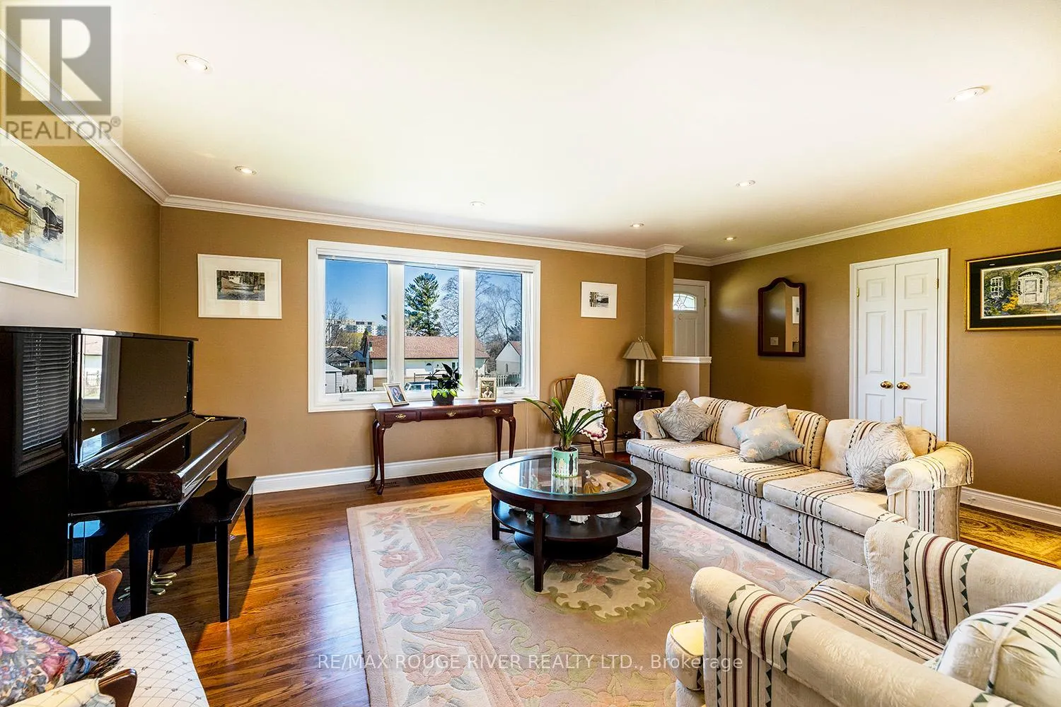 9 GRANARD BOULEVARD