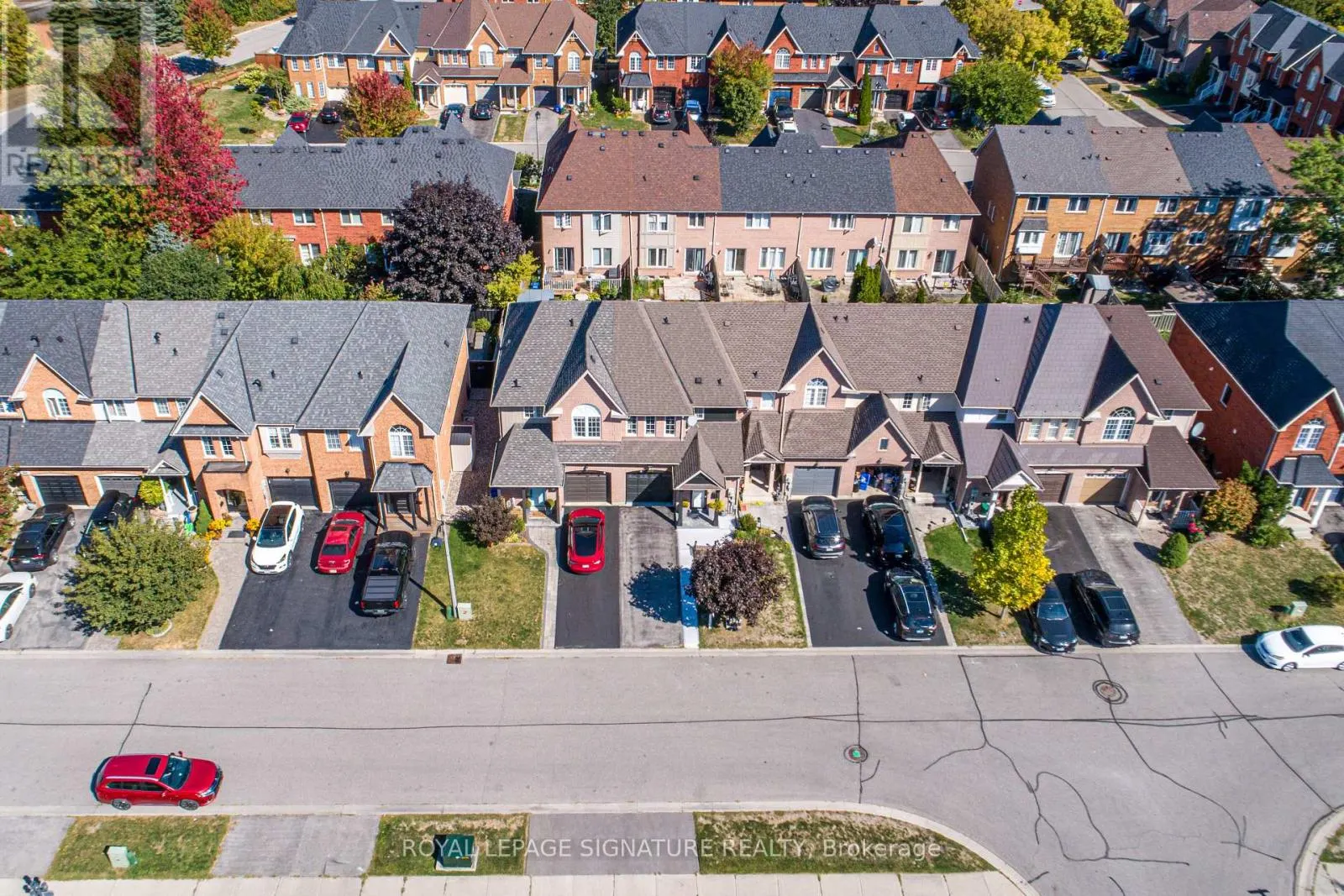 100 STOKELY CRESCENT