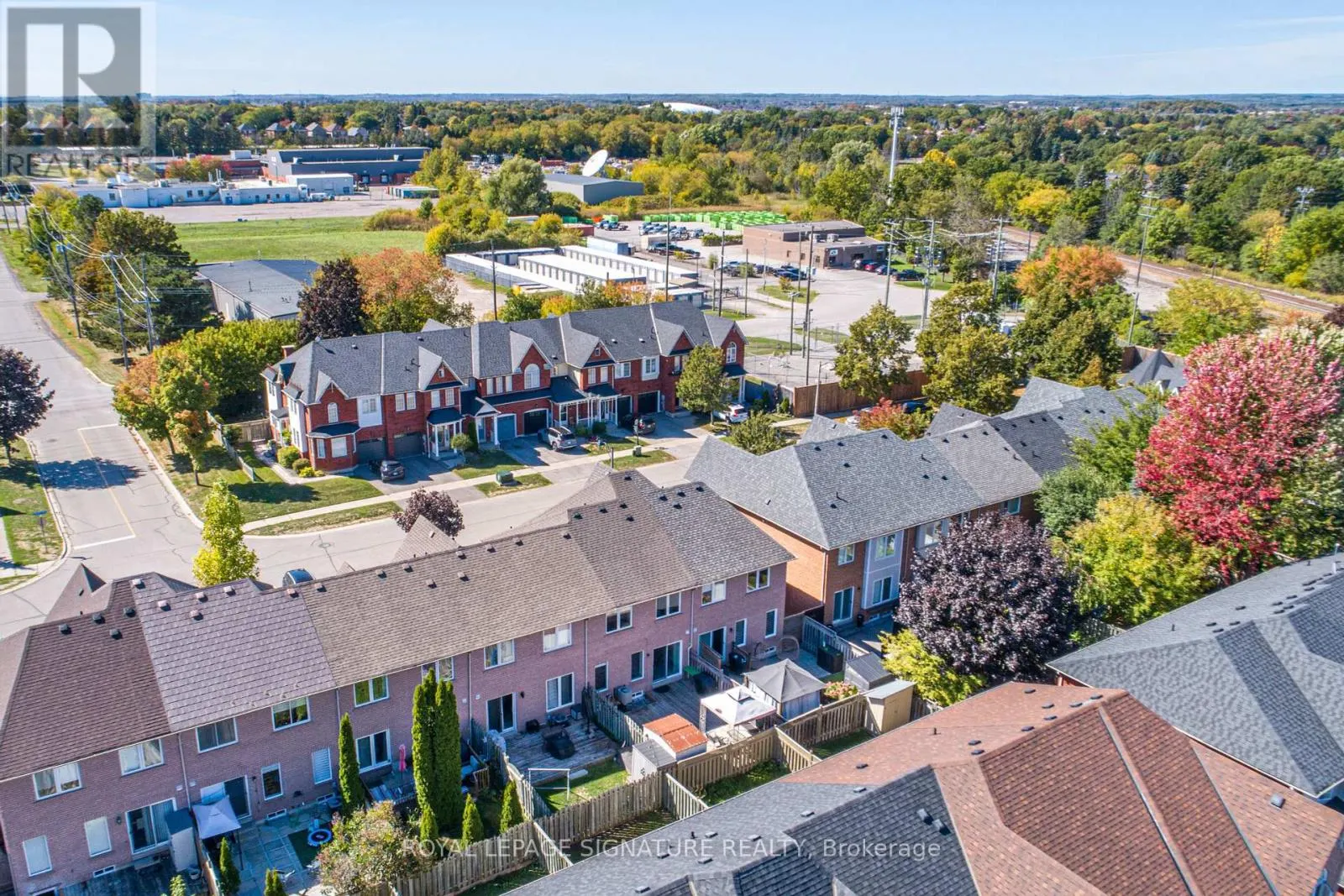 100 STOKELY CRESCENT