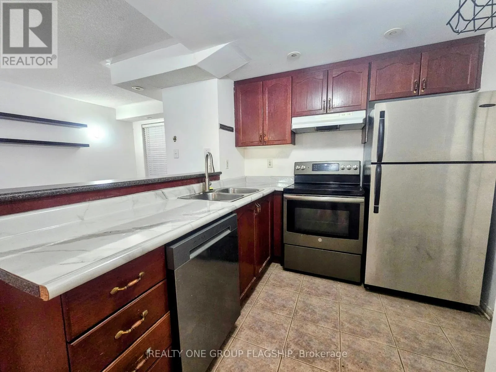 7 - 42 PINERY TRAIL
