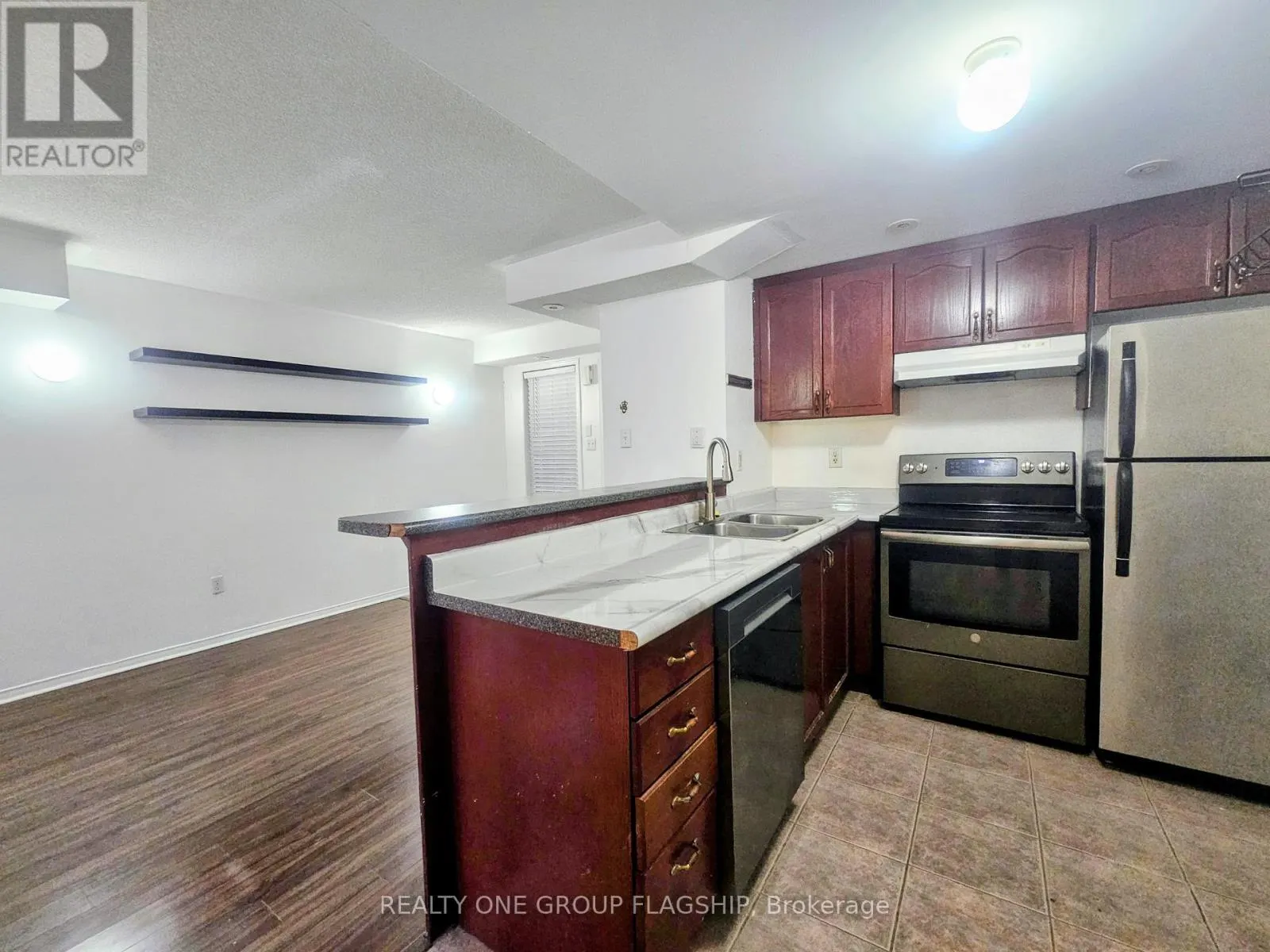 7 - 42 PINERY TRAIL