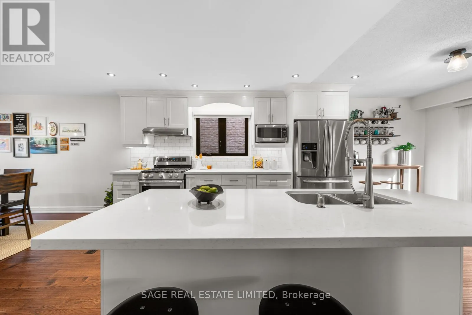 614 STONEBRIDGE LANE
