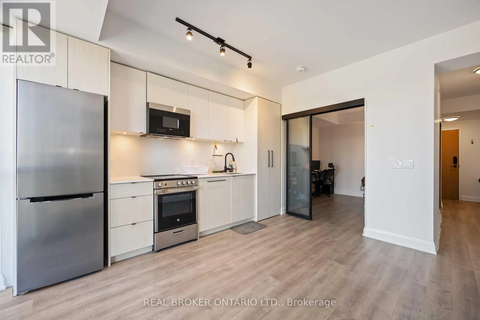 705 - 2369 DANFORTH AVENUE
