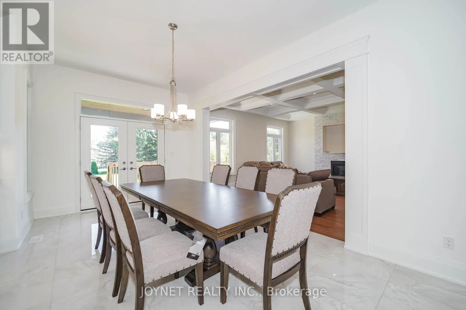 535 ROUGEMOUNT DRIVE