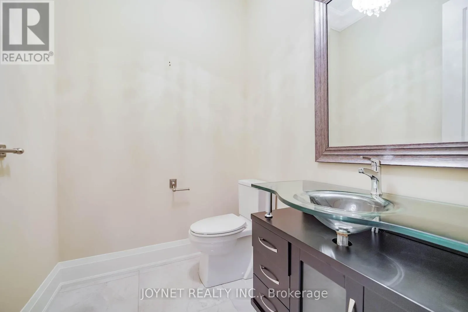 535 ROUGEMOUNT DRIVE