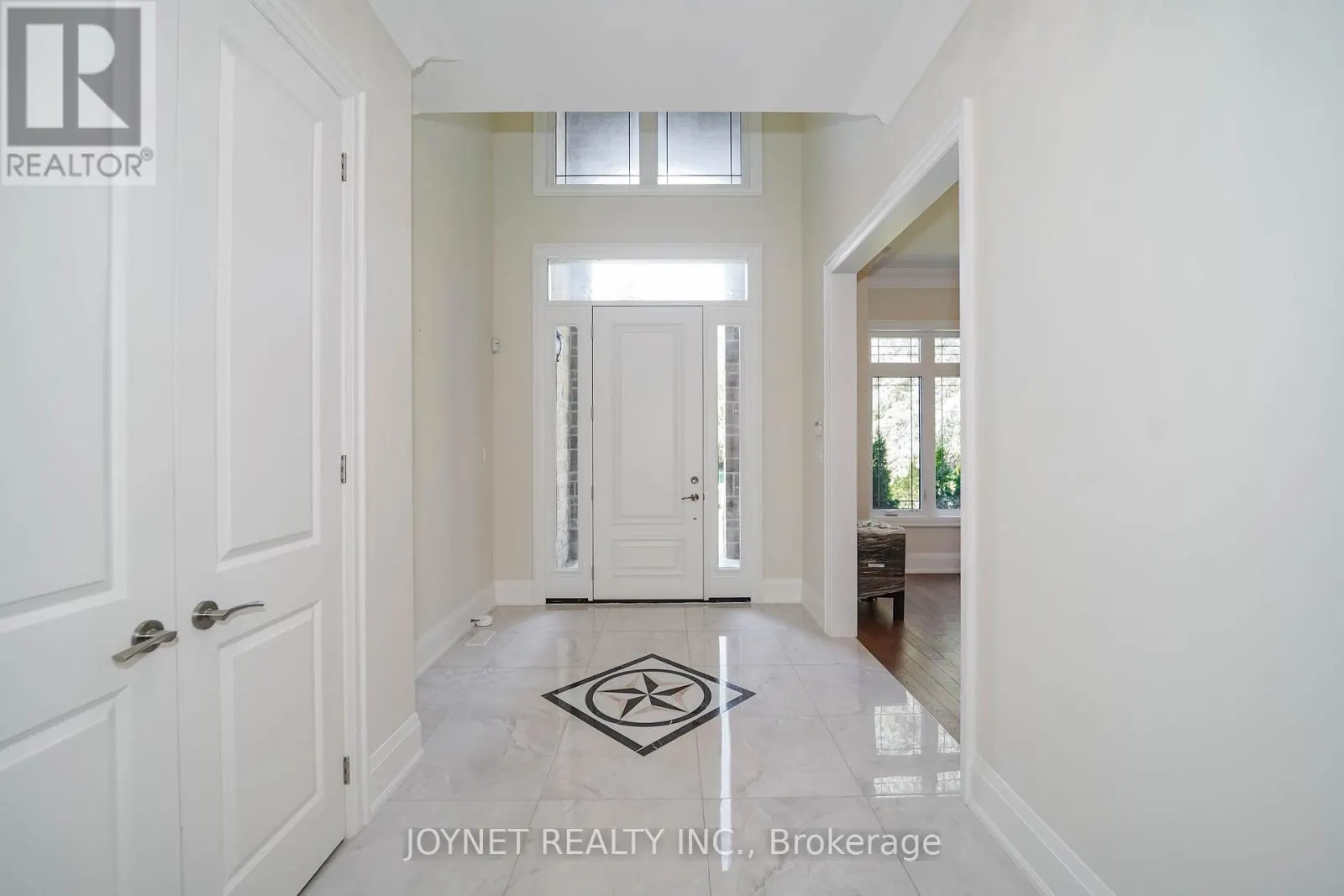 535 ROUGEMOUNT DRIVE