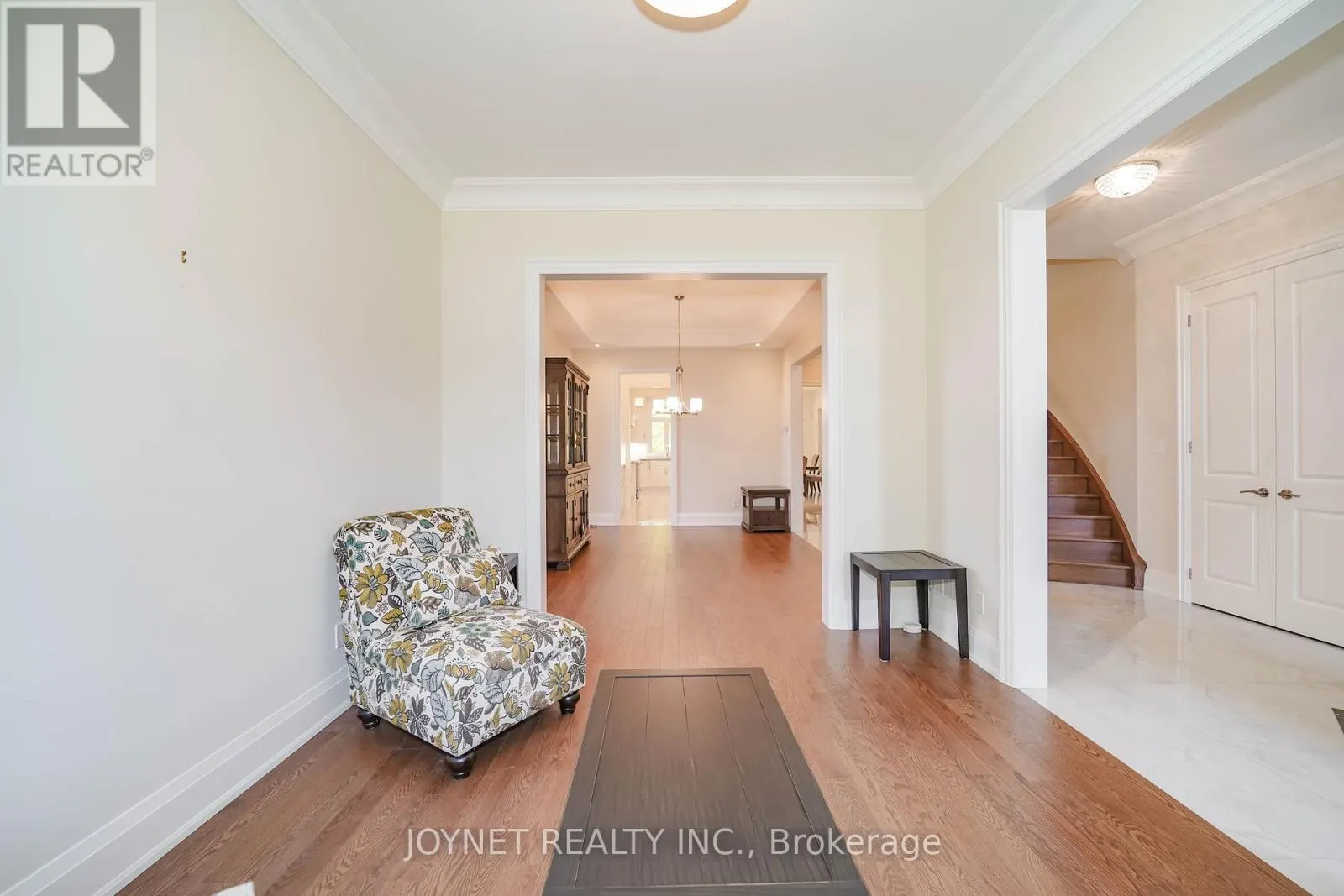 535 ROUGEMOUNT DRIVE