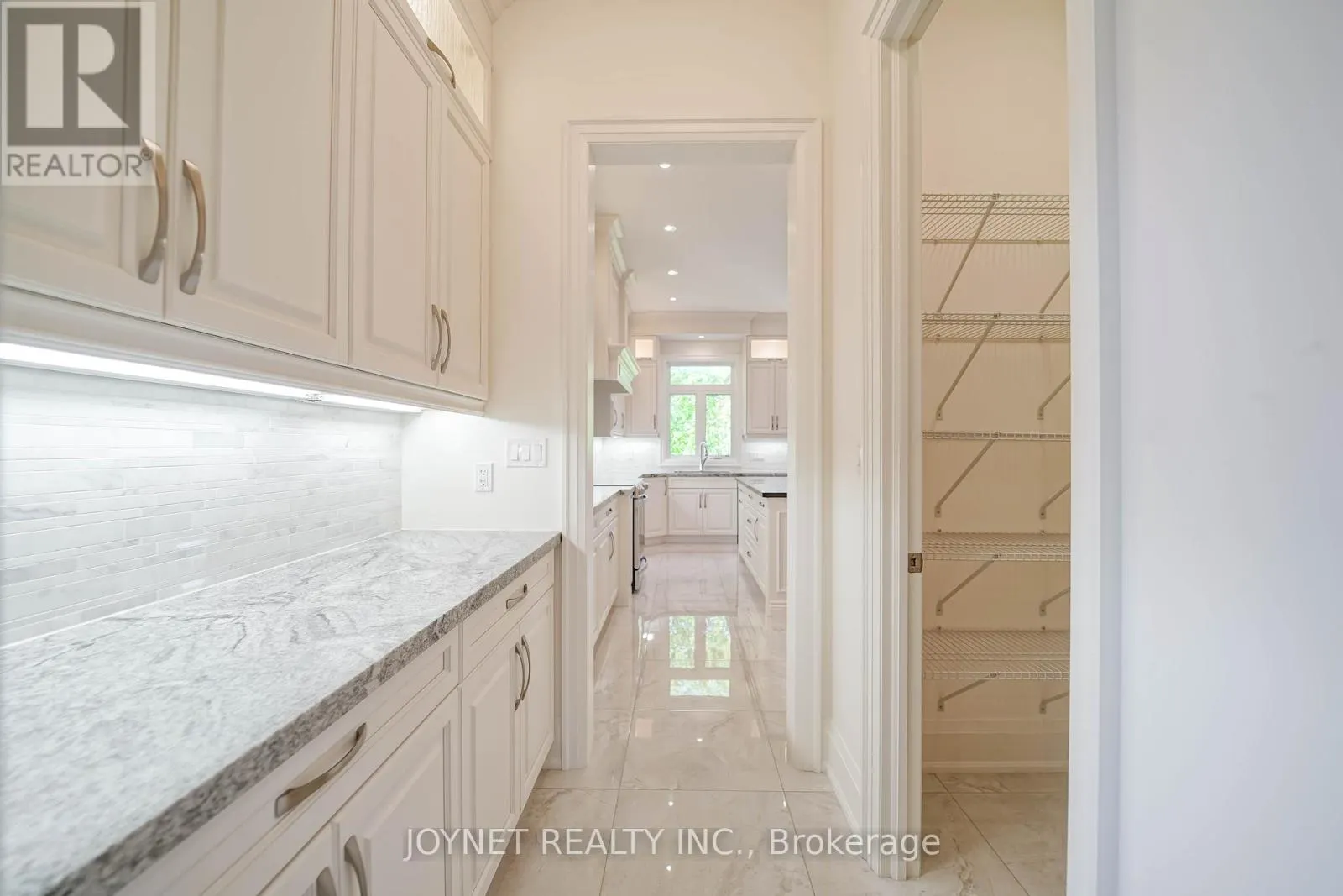 535 ROUGEMOUNT DRIVE