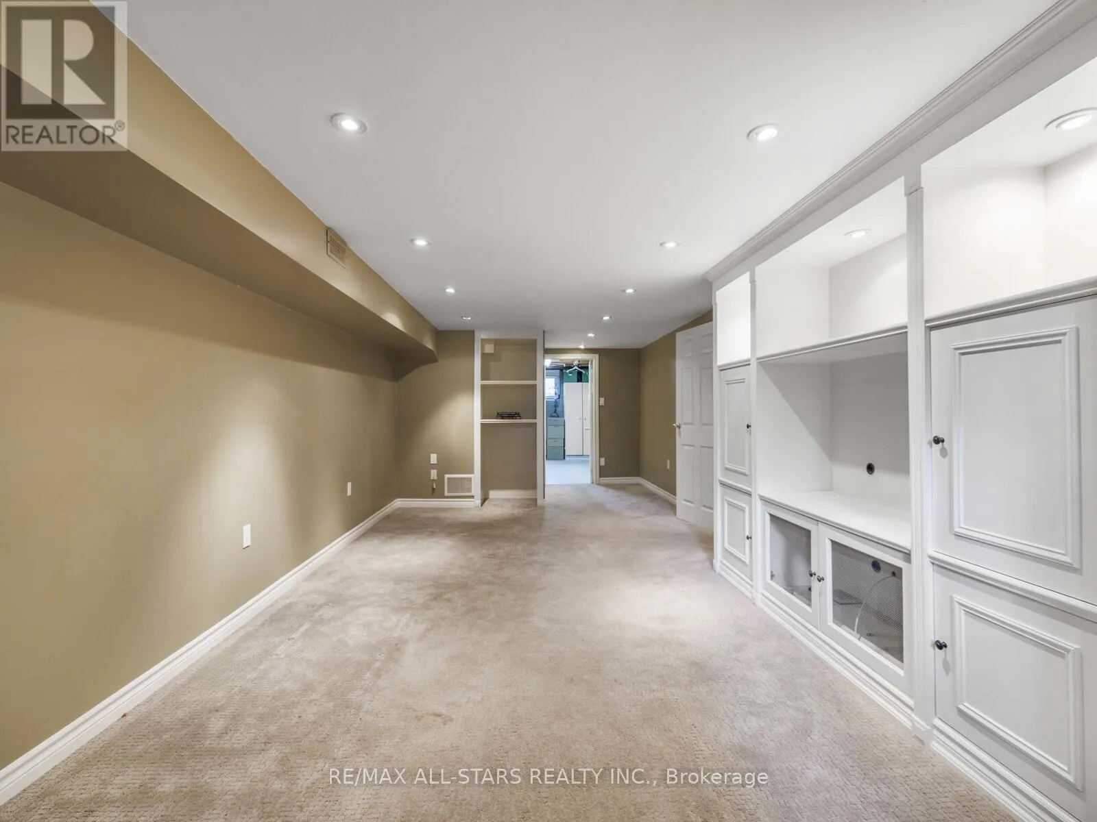 220 CATALINA DRIVE