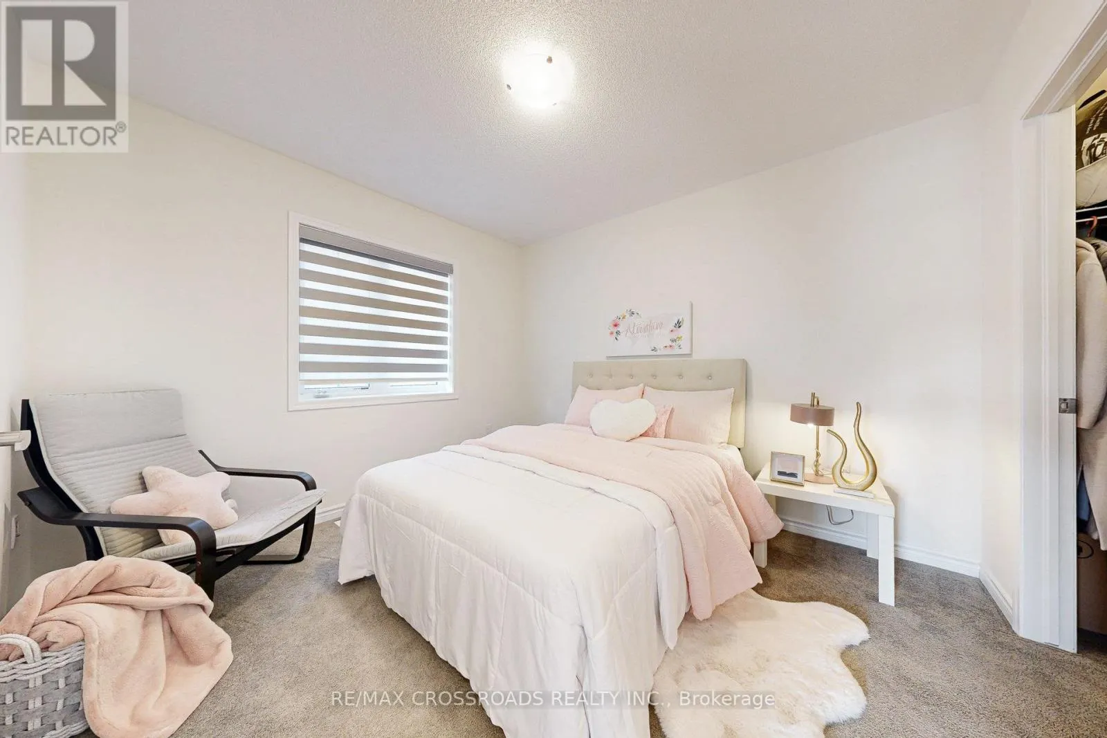 15 LITTLEBECK CRESCENT