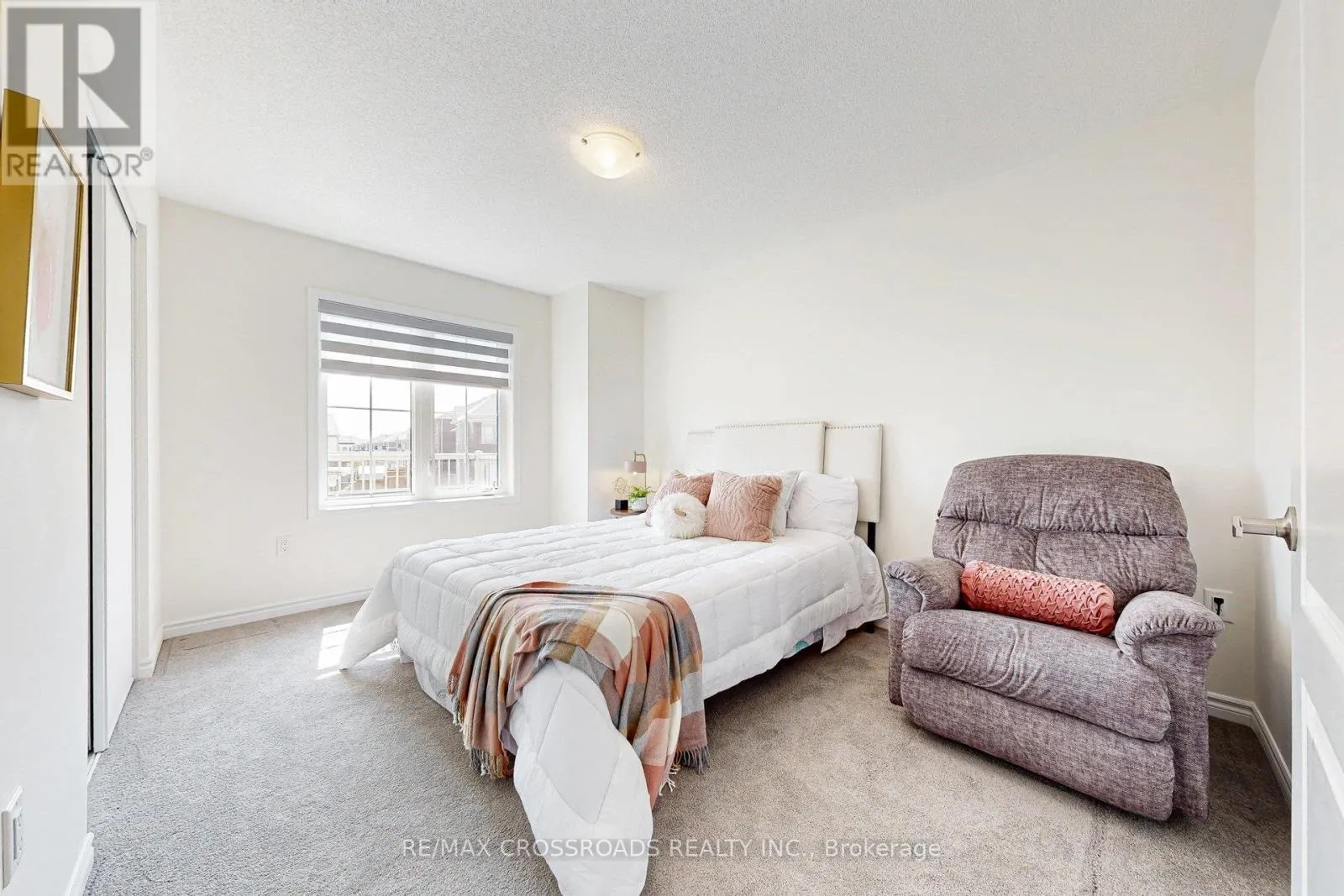 15 LITTLEBECK CRESCENT