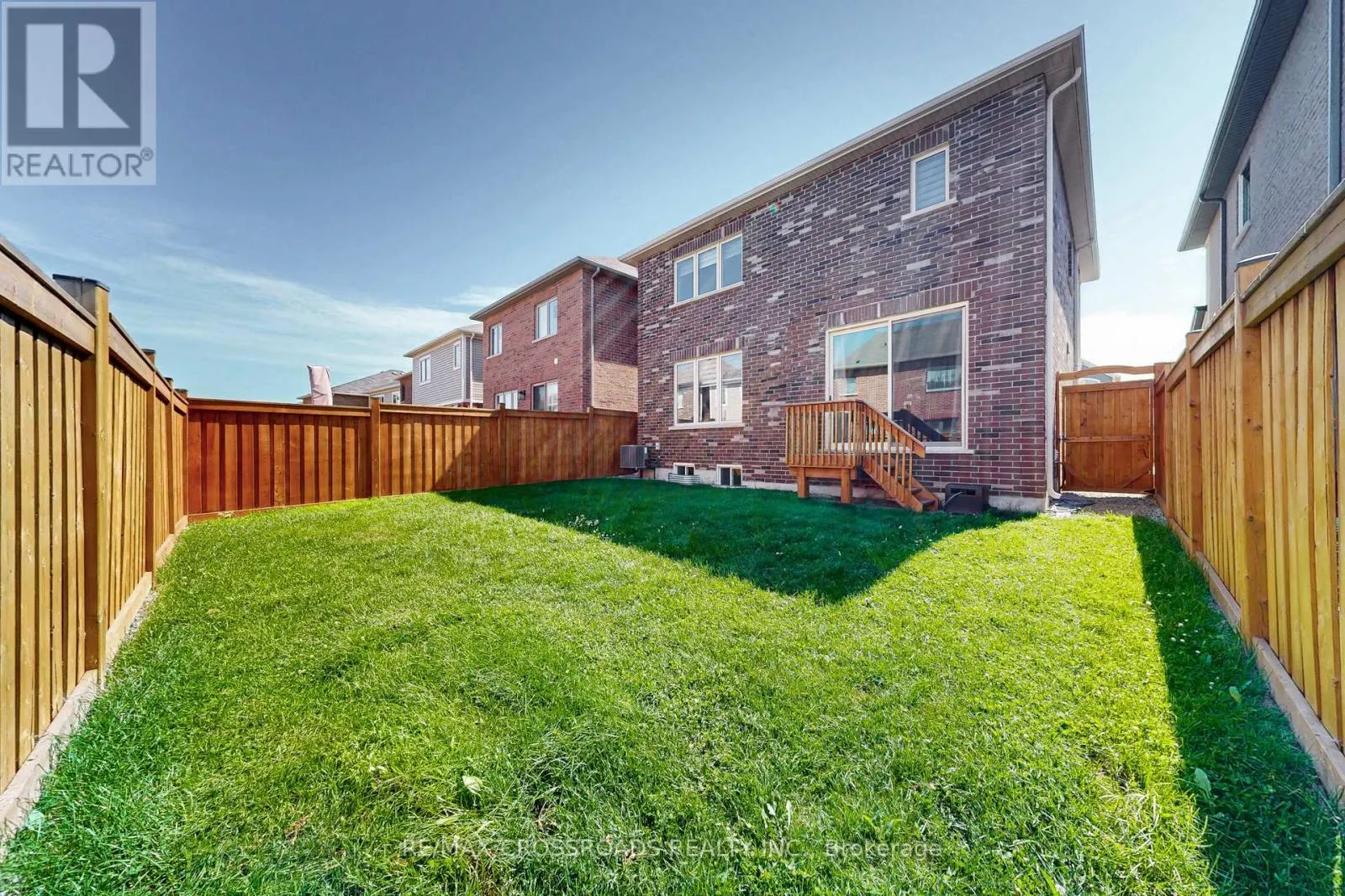 15 LITTLEBECK CRESCENT