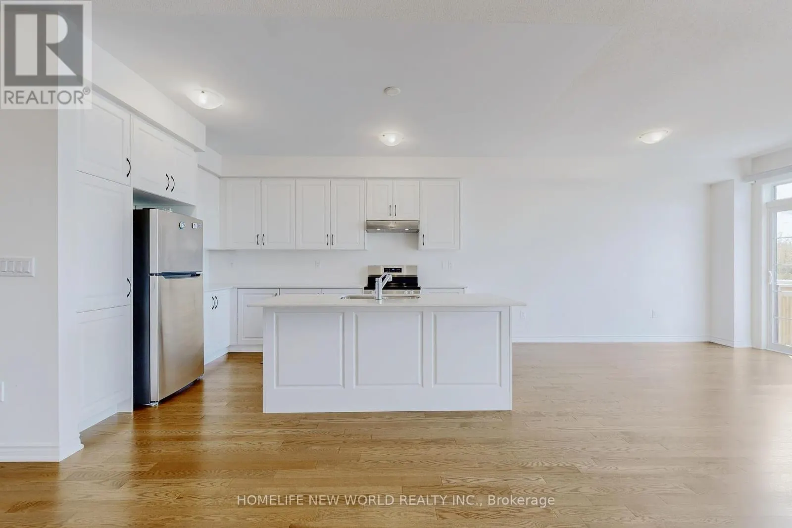 18 VELVET DRIVE