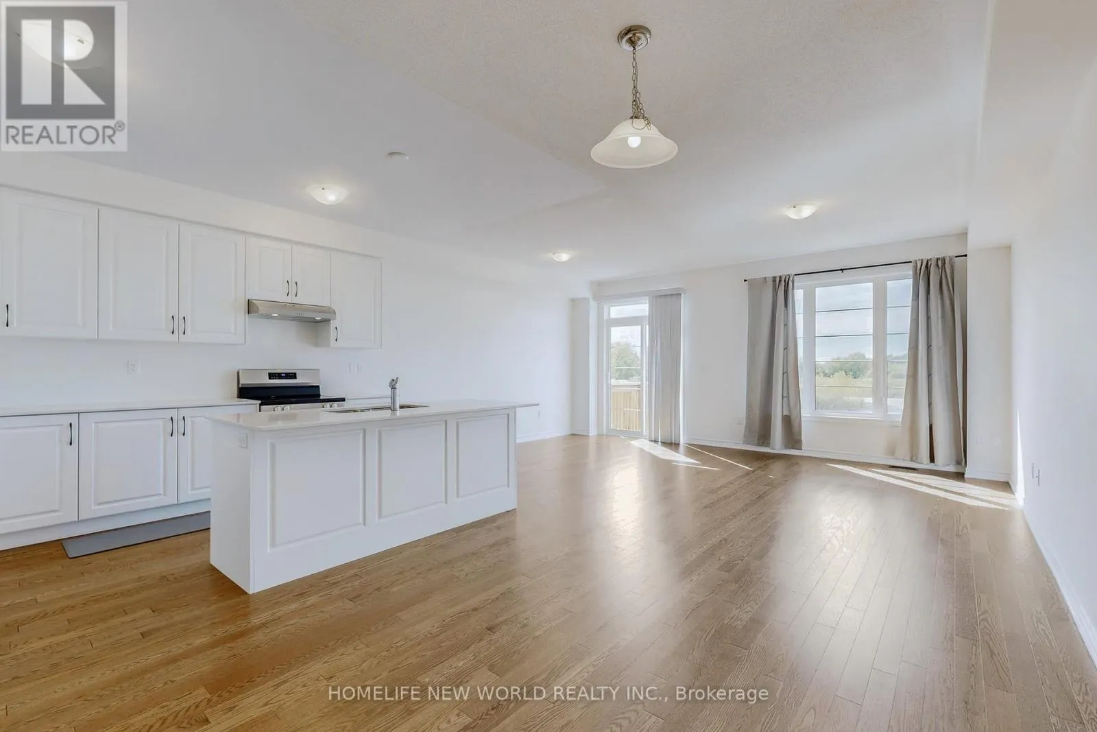18 VELVET DRIVE