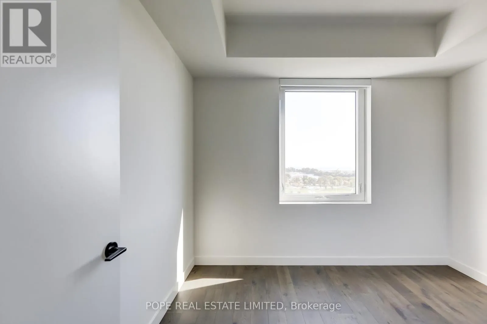 1104 - 1050 EASTERN AVENUE