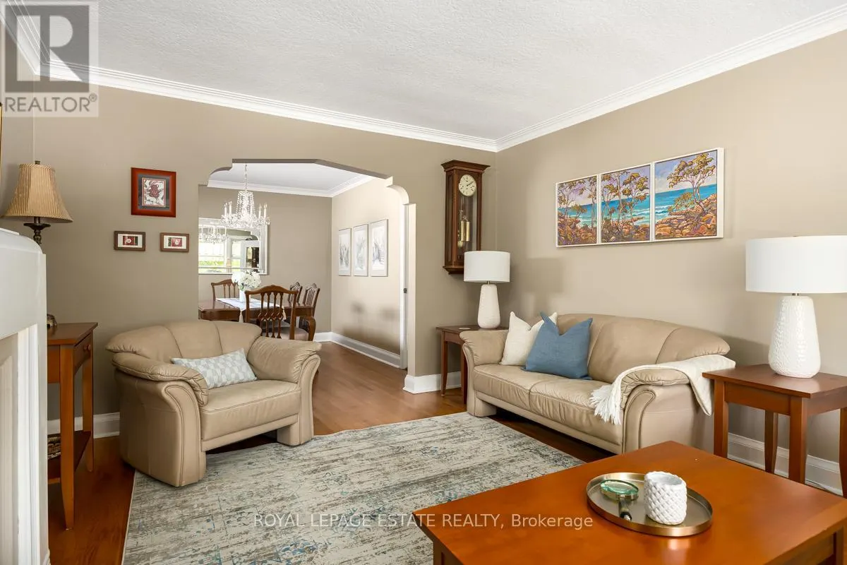 25 FERNCROFT DRIVE