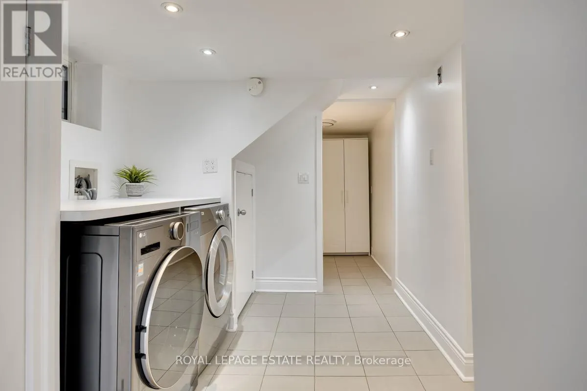 25 FERNCROFT DRIVE