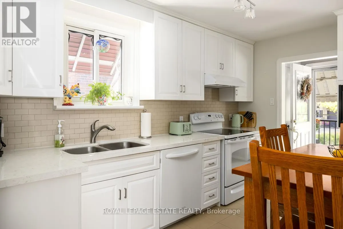 25 FERNCROFT DRIVE
