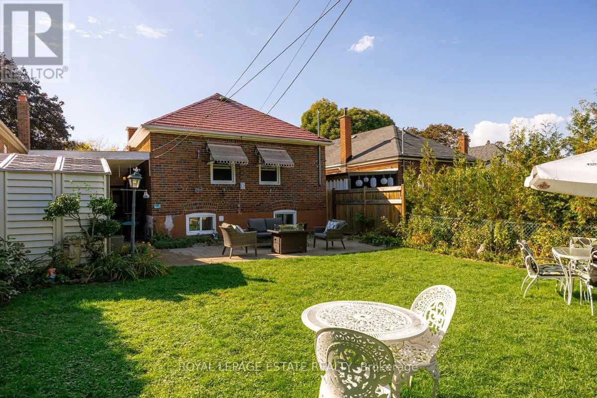 25 FERNCROFT DRIVE