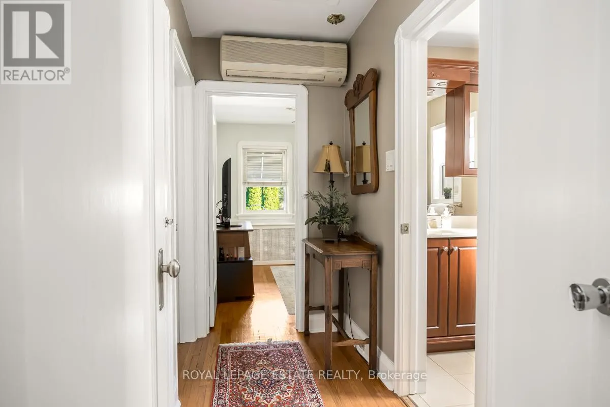25 FERNCROFT DRIVE