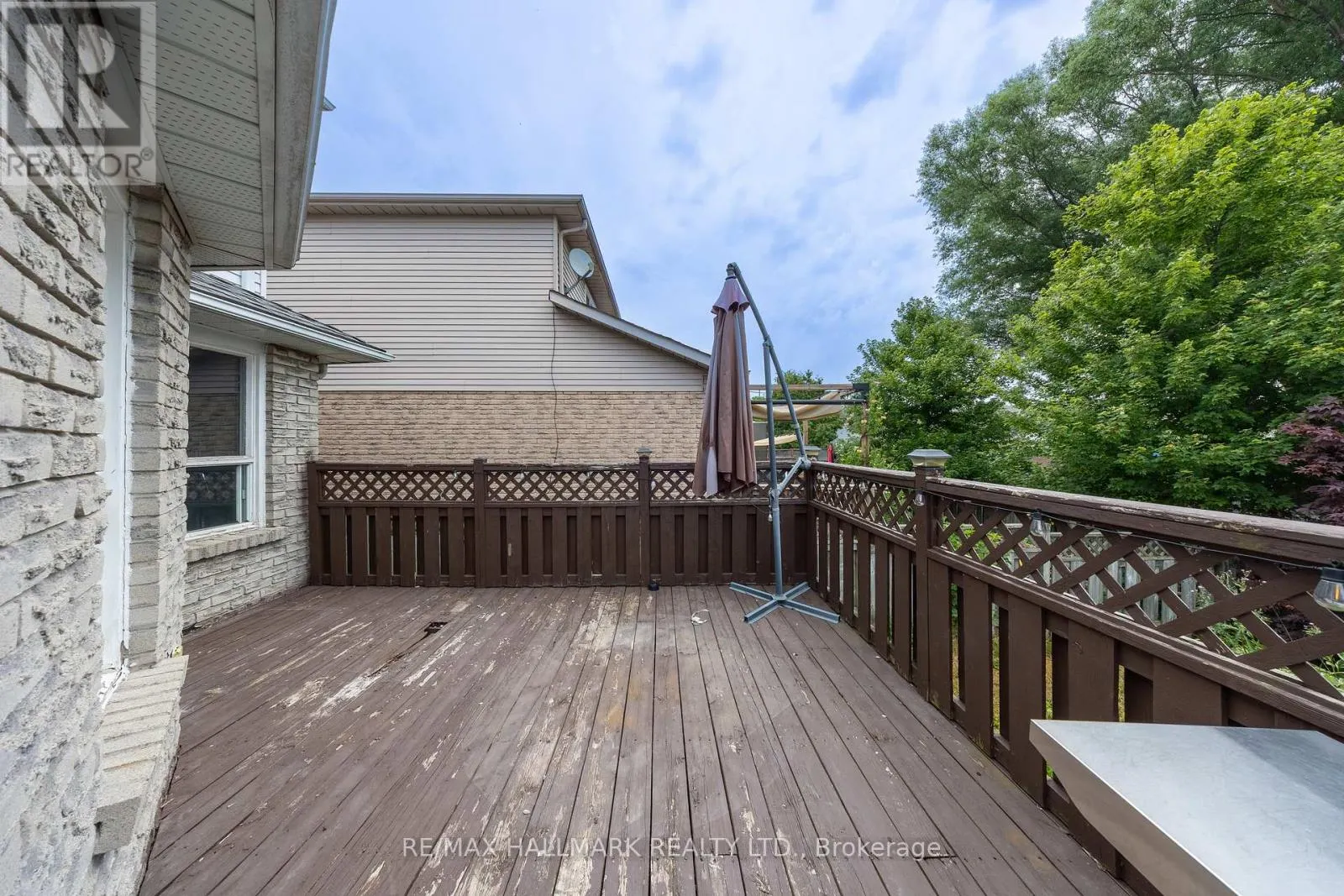200 ADELE CRESCENT