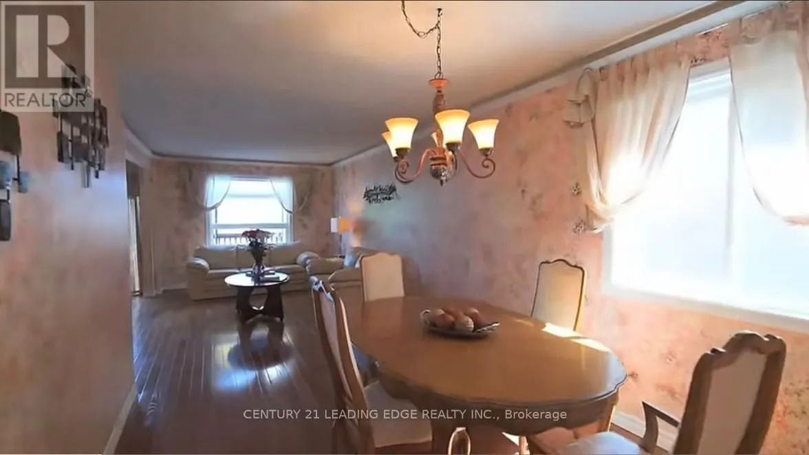 47 HEWITT CRESCENT E