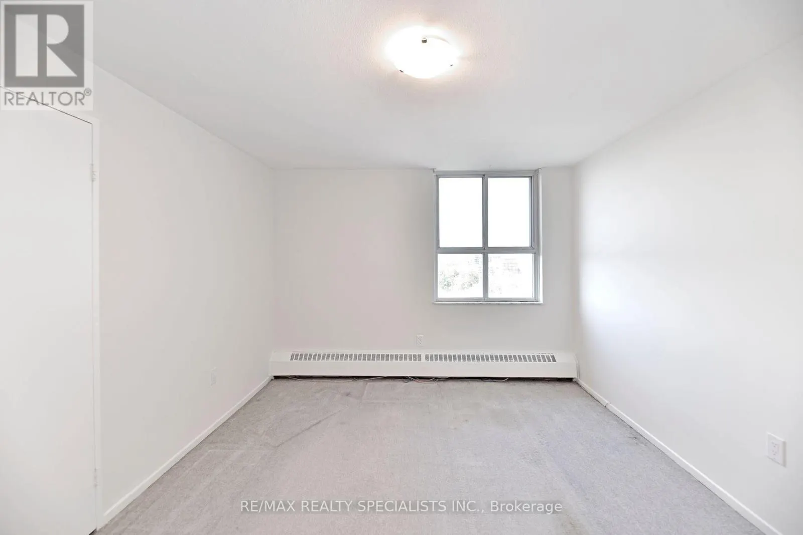 1601 - 270 PALMDALE DRIVE