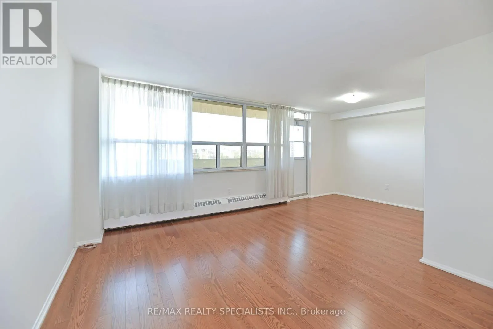 1601 - 270 PALMDALE DRIVE