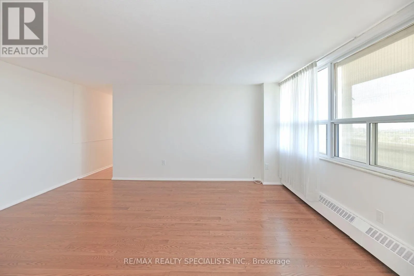 1601 - 270 PALMDALE DRIVE
