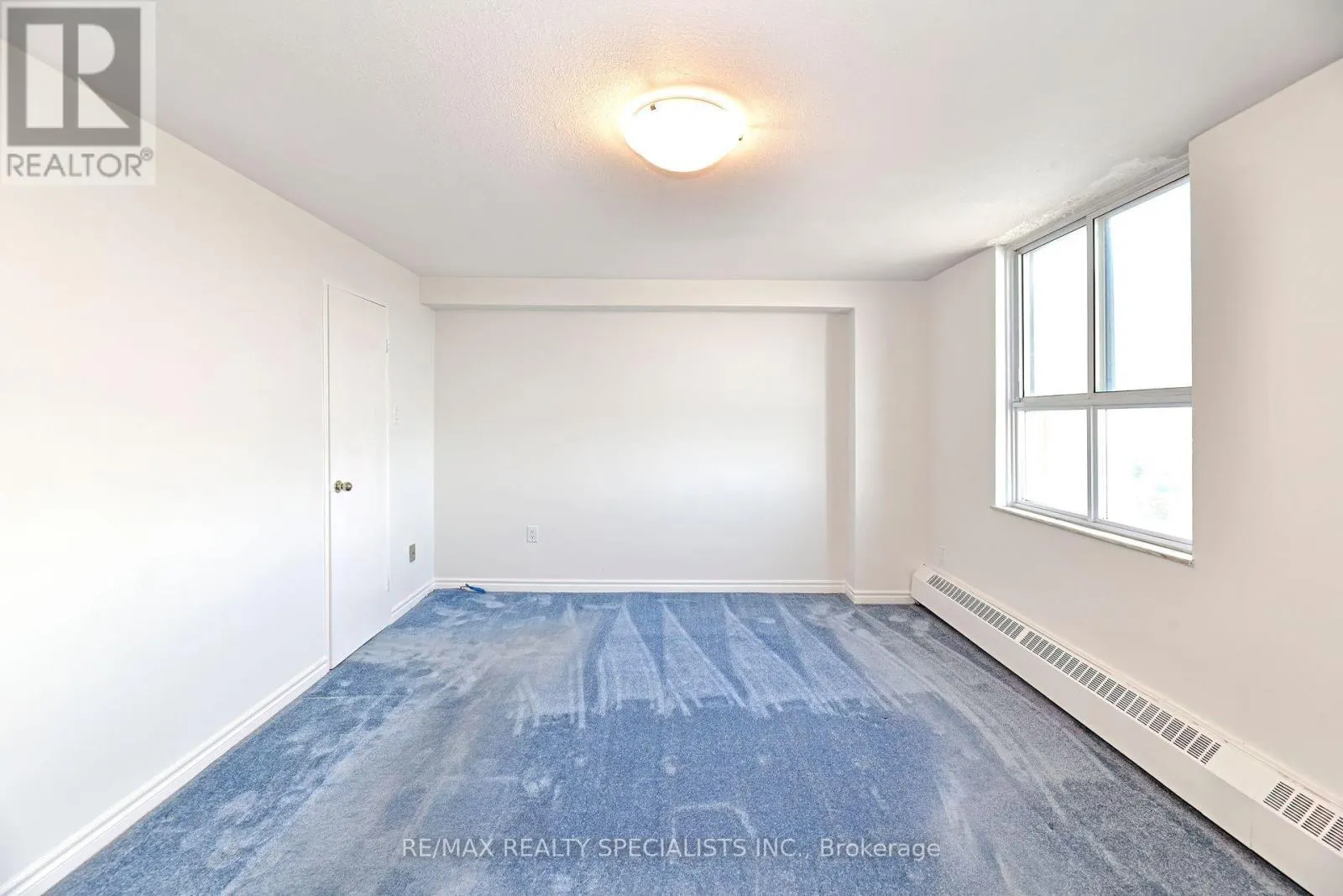 1601 - 270 PALMDALE DRIVE