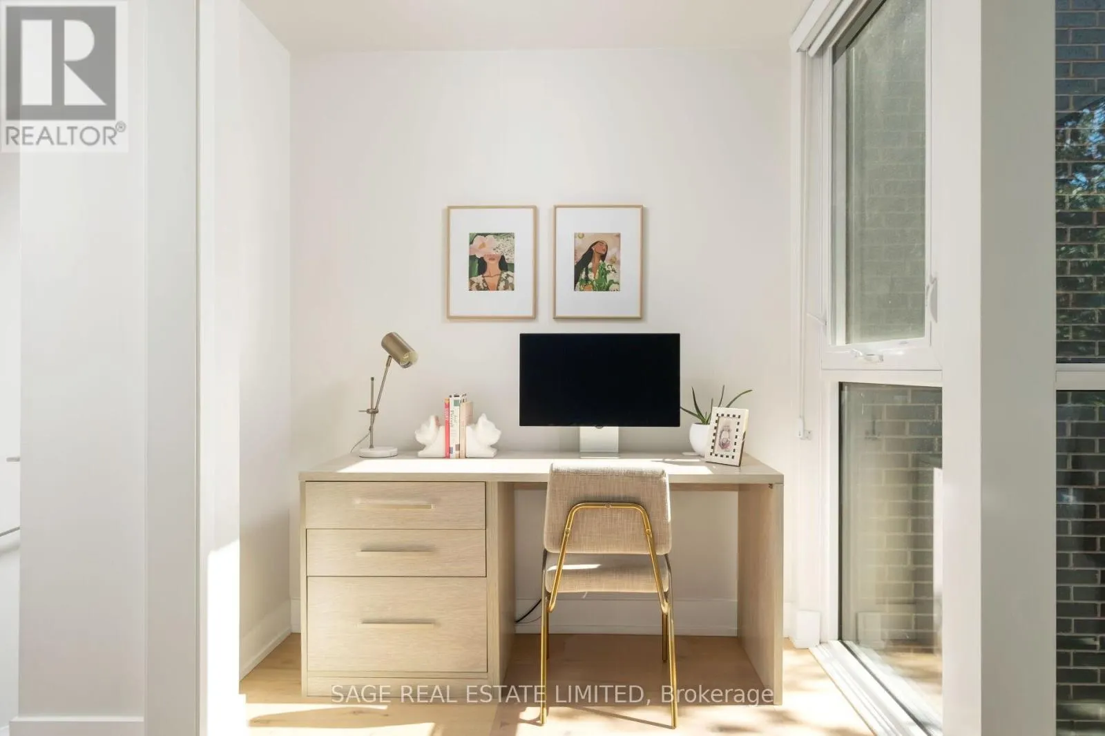 TH01 - 1331 QUEEN STREET E