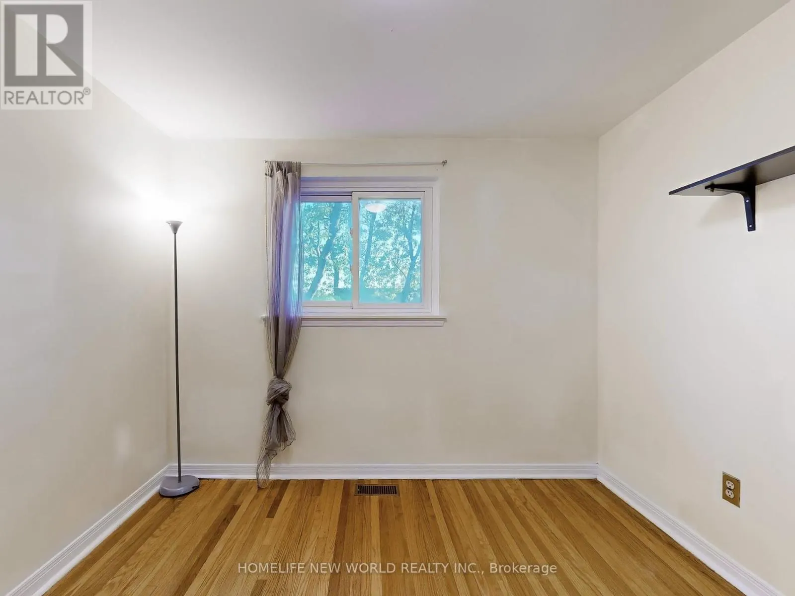 55 - 90 CROCKAMHILL DRIVE