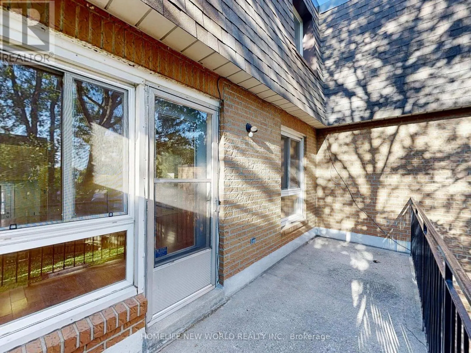 55 - 90 CROCKAMHILL DRIVE