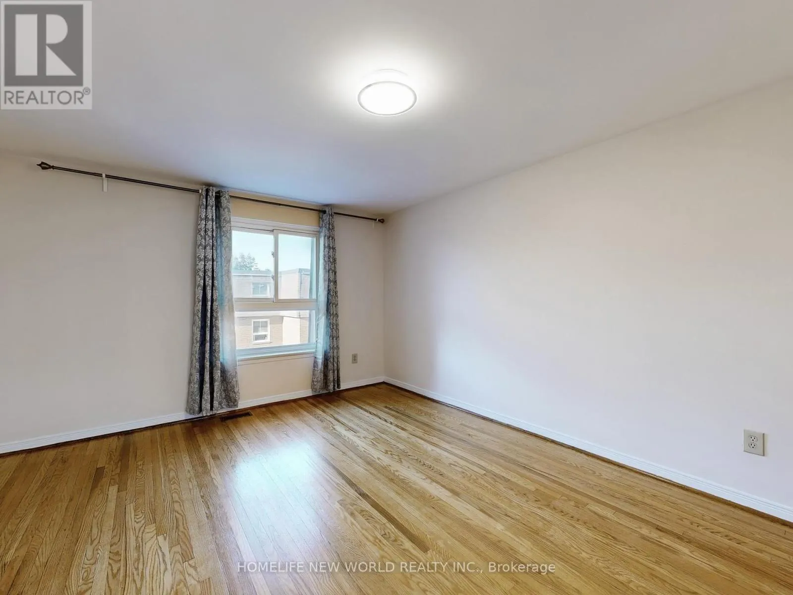55 - 90 CROCKAMHILL DRIVE