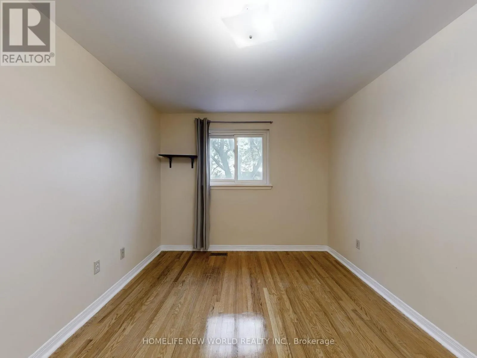 55 - 90 CROCKAMHILL DRIVE
