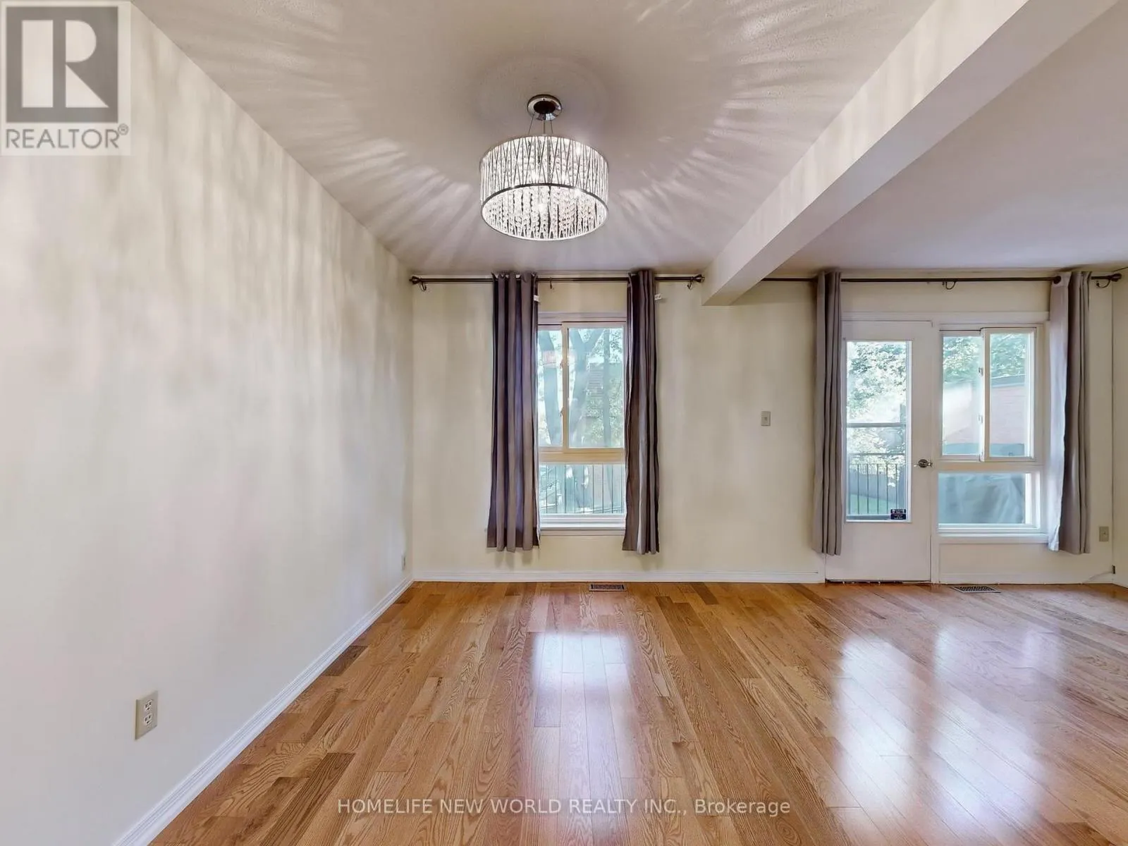 55 - 90 CROCKAMHILL DRIVE