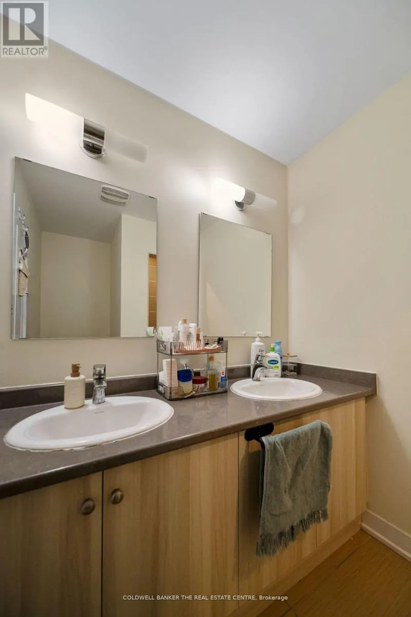 106 - 67 DONALD FLEMING WAY