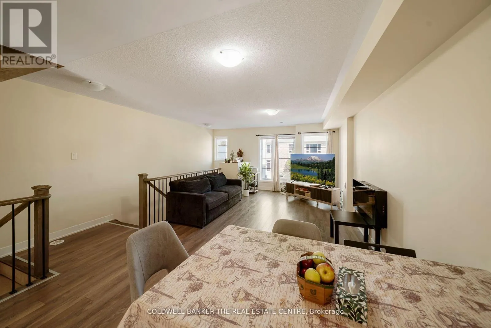 106 - 67 DONALD FLEMING WAY